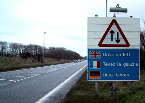 A road sign in Kent, reminding traffic to drive on the left.